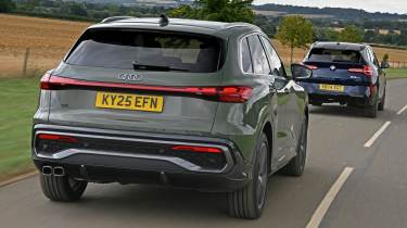 Audi Q5 vs BMW X3 - rear tracking